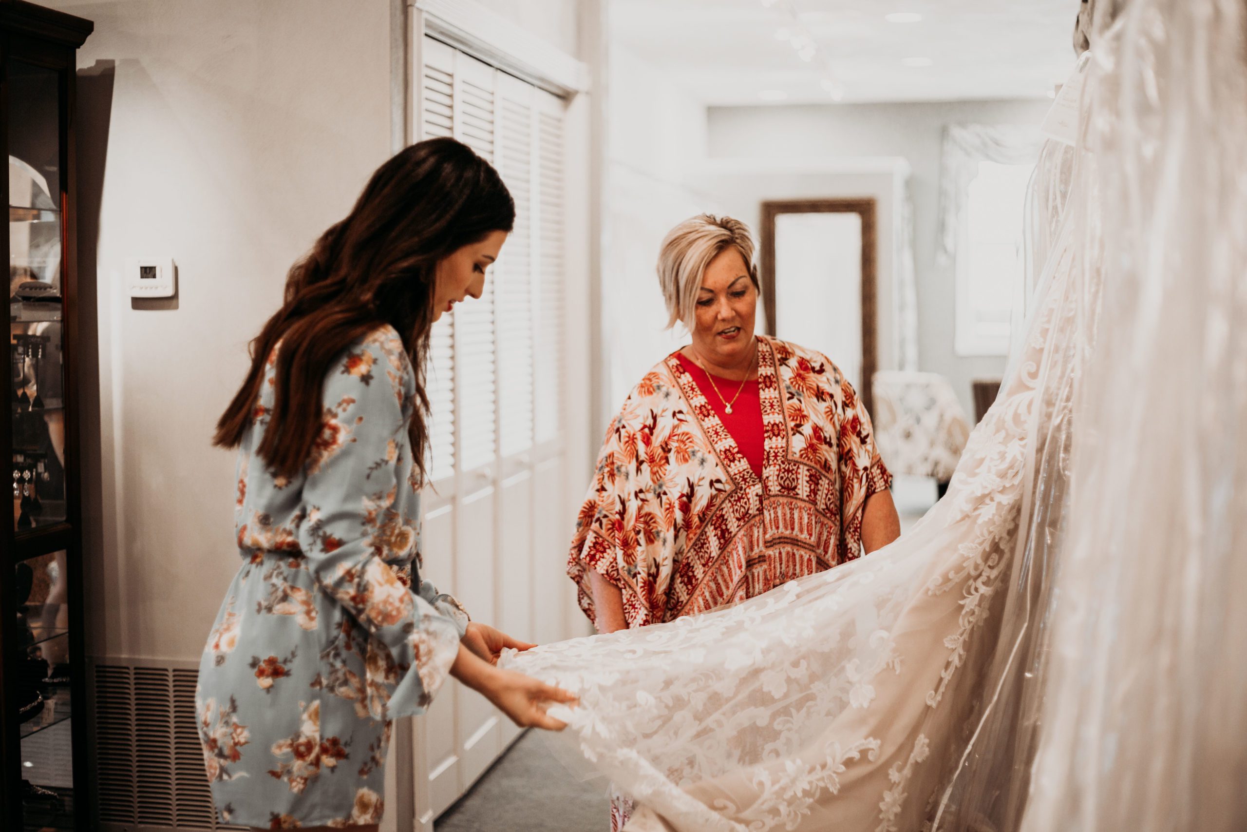 Looking for wedding dress